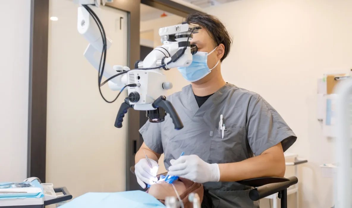 歯と神経を残す精密根管治療 01