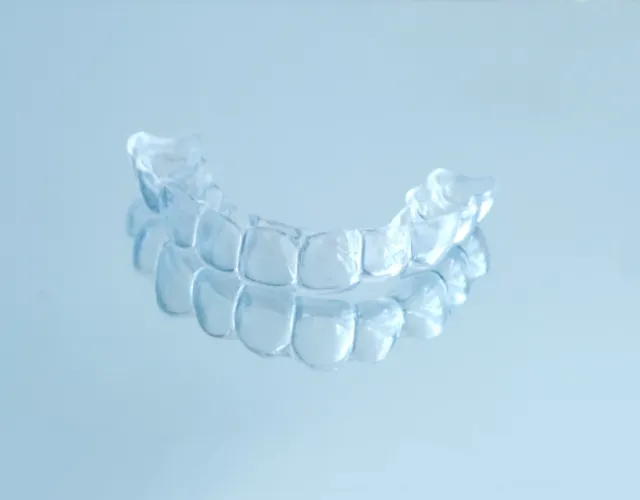 マウスピース型矯正装置の特長6 金属が含まれない装置なので安心